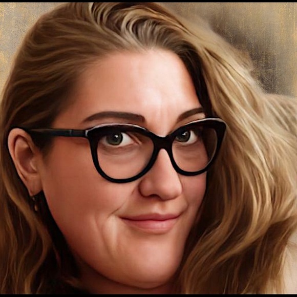 Meet your Posher, Christine - Picture 1 of 1